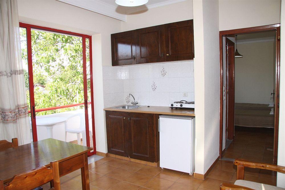 Stam & John Apartments Kos Town Luaran gambar